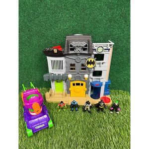 IMAGINEXT Gotham City P.D. Police Department from City Center playset DC Batman